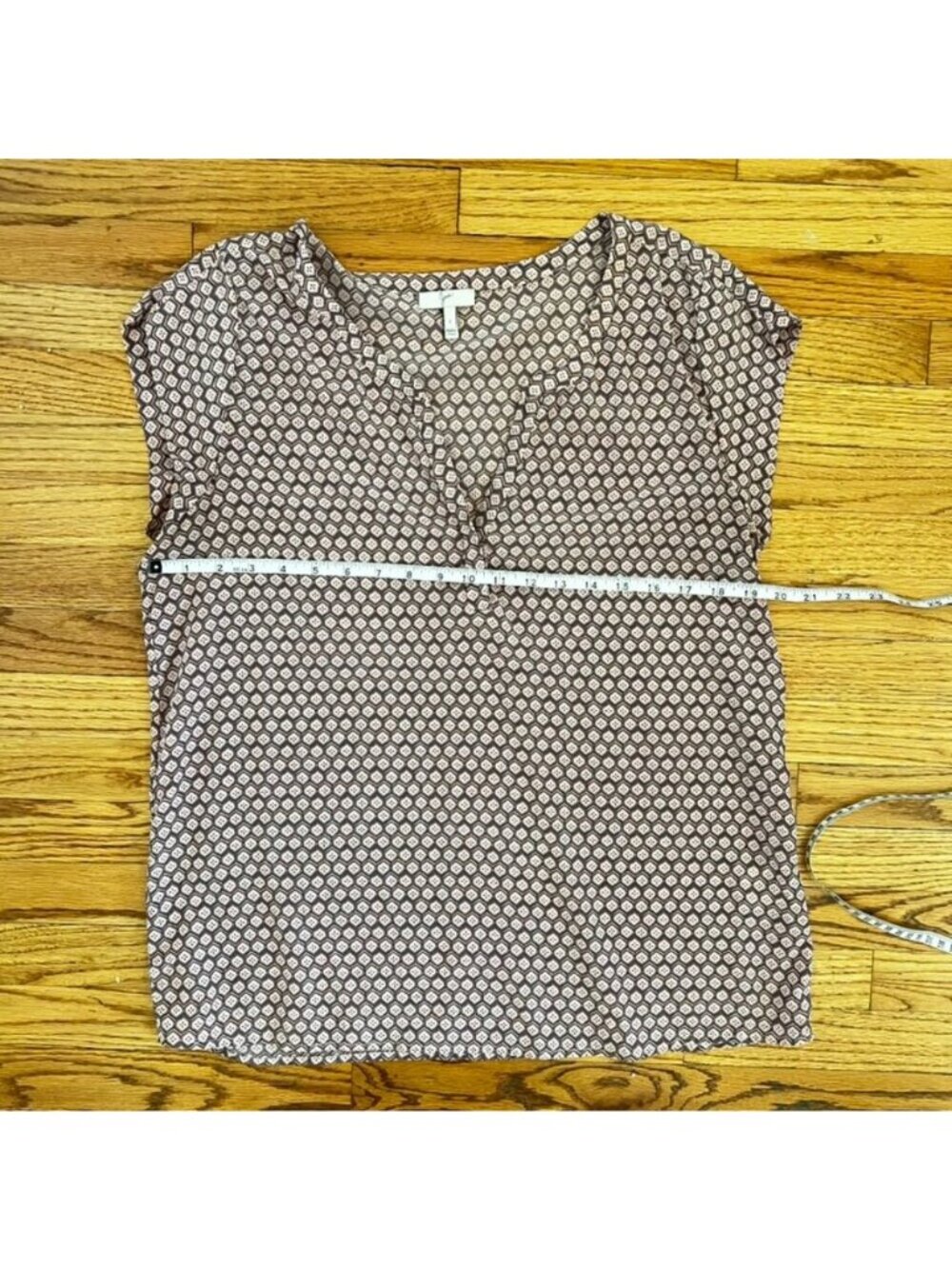 Joie Silk Top Size M Chic Lightweight Quiet Luxury Workwear Capsule Wardrobe - Picture 10 of 11